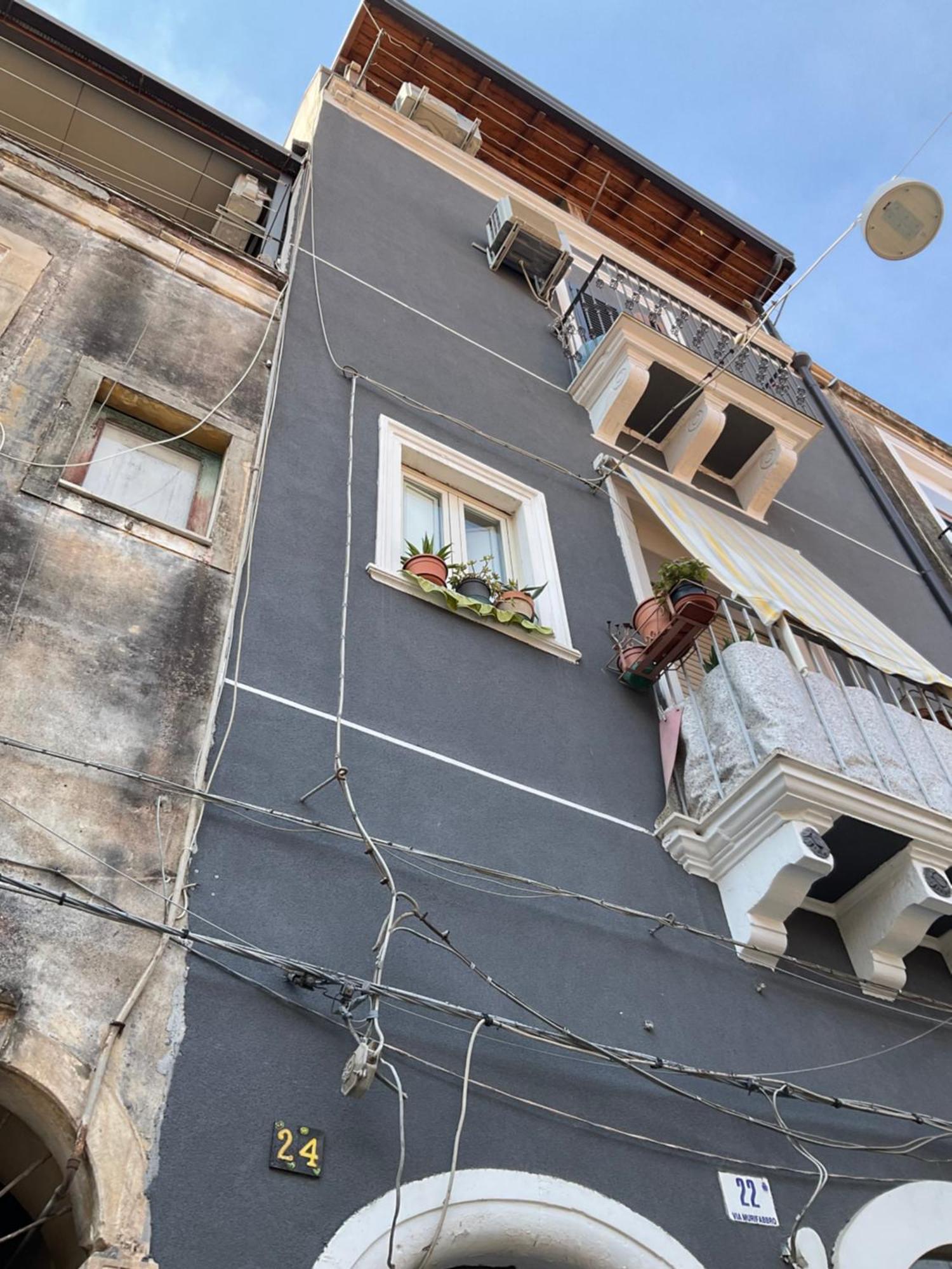 Al Chiaro Di Luna Catania Luaran gambar